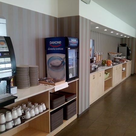 B&B Hotel Madrid Aeropuerto T1 T2 T3 ภายนอก รูปภาพ