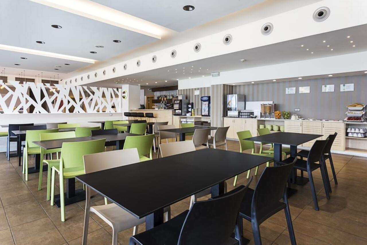 B&B Hotel Madrid Aeropuerto T1 T2 T3 ภายนอก รูปภาพ