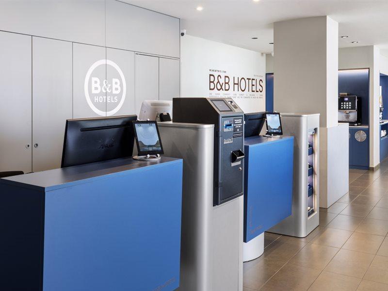 B&B Hotel Madrid Aeropuerto T1 T2 T3 ภายนอก รูปภาพ