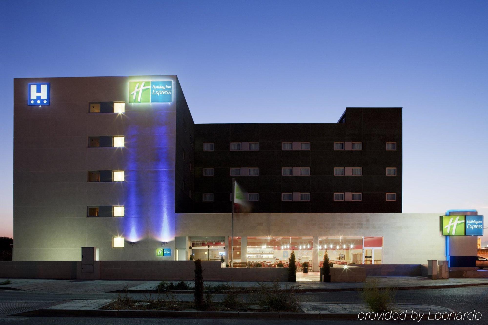 B&B Hotel Madrid Aeropuerto T1 T2 T3 ภายนอก รูปภาพ