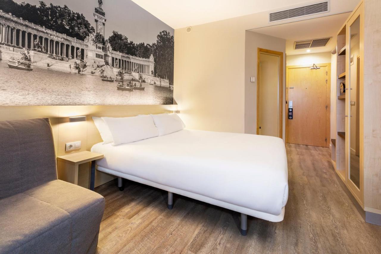 B&B Hotel Madrid Aeropuerto T1 T2 T3 ภายนอก รูปภาพ
